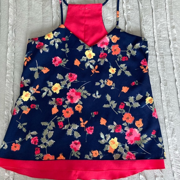 Express Reversible Tank Top - Floral and Pink - Picture 3 of 4